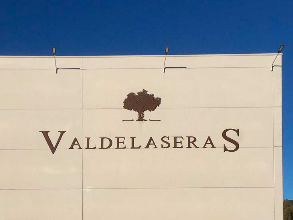 letrero hierro para nave